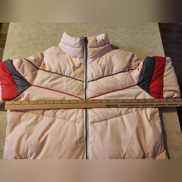 Sweaty Betty Iconic Puffer Coat - Picture 14 of 16